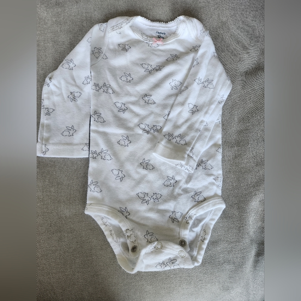 Carter's baby onesie size 12